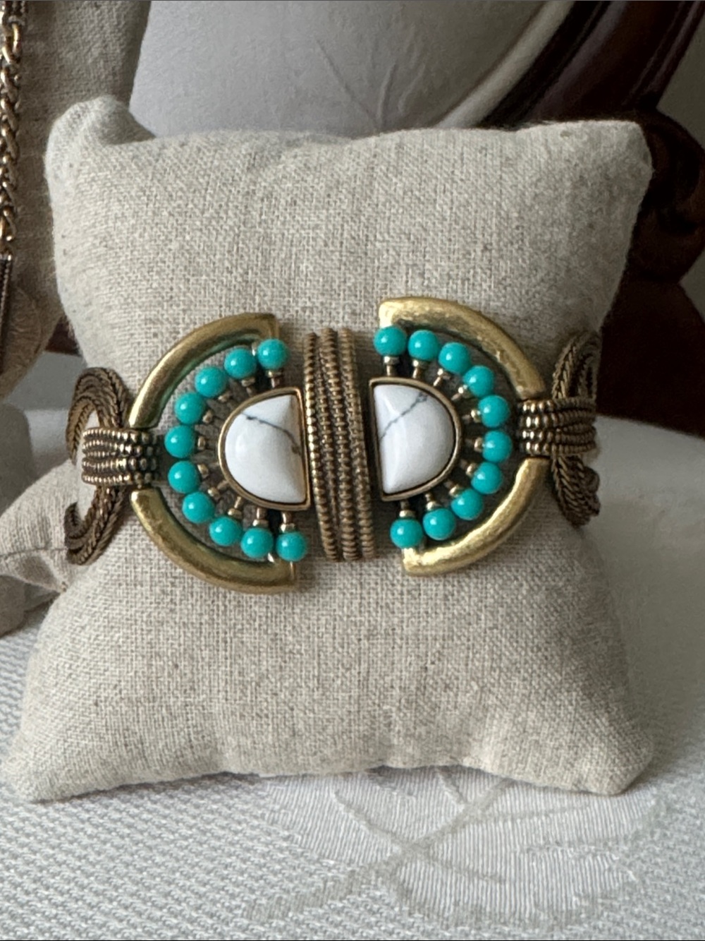 Stella & Dot totem necklace, earrings and bracelet - Picture 4 of 4